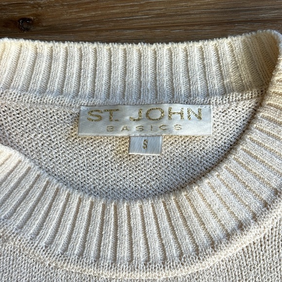 St. John White Sweater - Picture 2 of 12